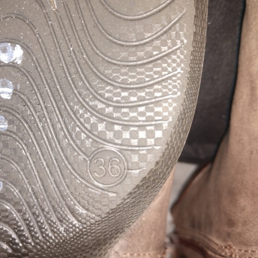 Ecco boots. - Picture 7 of 12